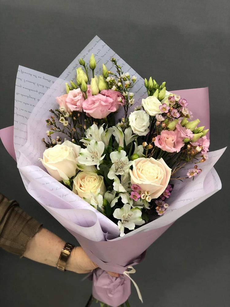 Букет цветов из: Альстромерии, Розы и Лизиантусы в Константиновке