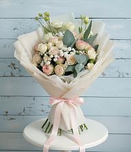 Букет цветов из:  Розы и Лизиантусы в Константиновке