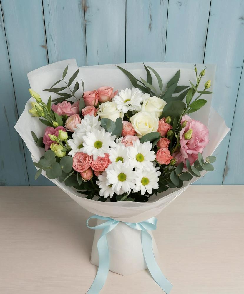 Букет цветов из: Розы, Лизиантусы и Хризантемы в Константиновке