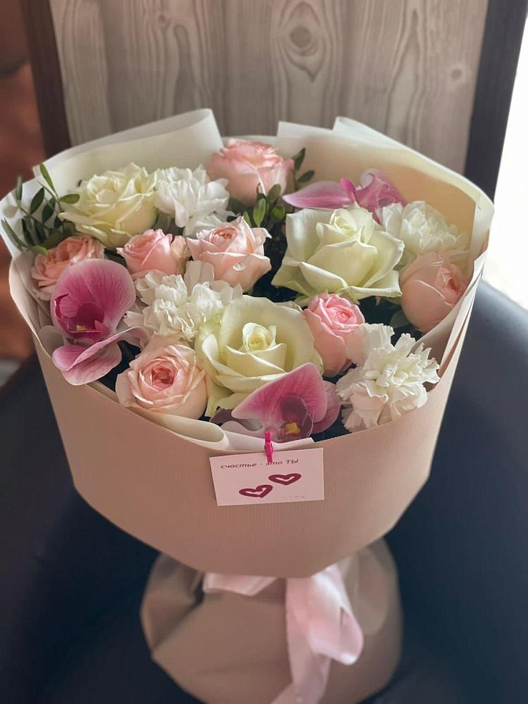 Букет цветов из: Орхидеи, Розы и Гвоздики в Константиновке