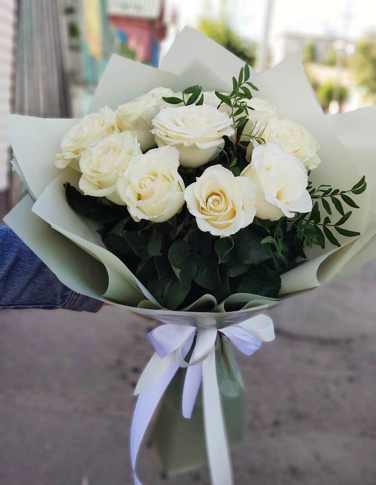 Букет Белые розы Проуд в Константиновке