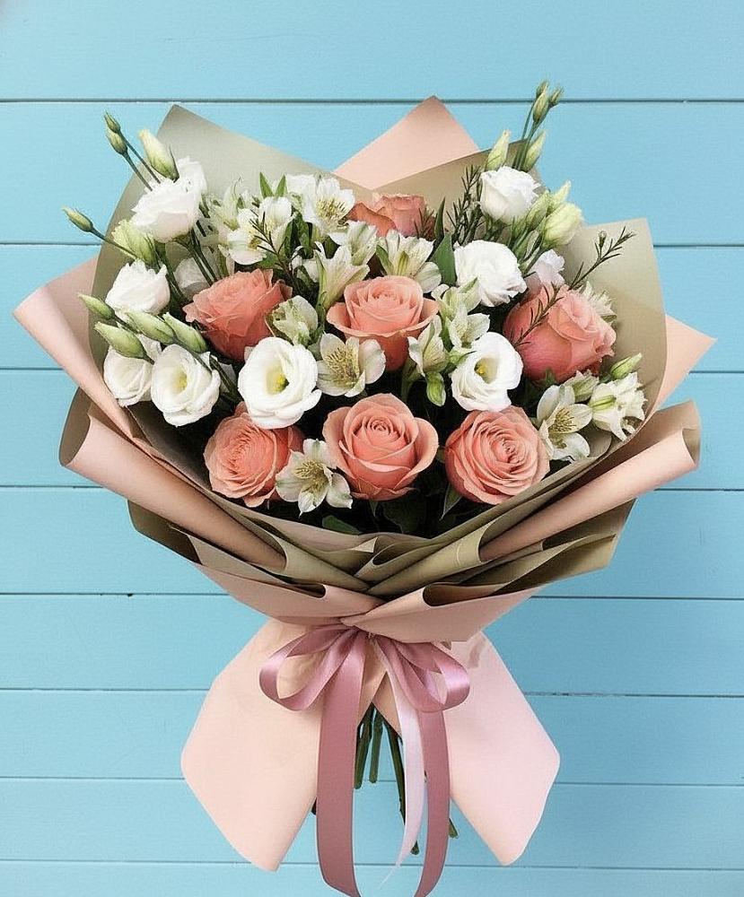 Букет цветов из: Розы, Альстромерии и Лизиантусы в Константиновке