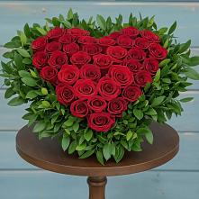 Цветочная композиция из Розы в виде сердца в Константиновке