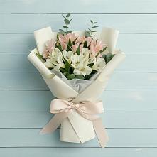 Букет цветов из:  Альстромерии в Константиновке