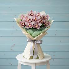 Букет цветов из:  Орхидеи и Розы в Константиновке