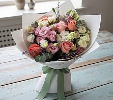 Букет цветов из:  Розы, Лизиантусы и Гвоздики в Константиновке