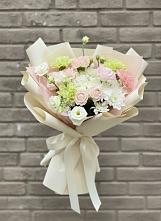 Букет цветов из:  Гвоздики, Розы, Лизиантусы и Хризантемы в Константиновке