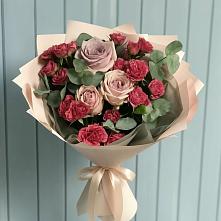 Букет цветов из:  Гвоздики и Розы в Константиновке