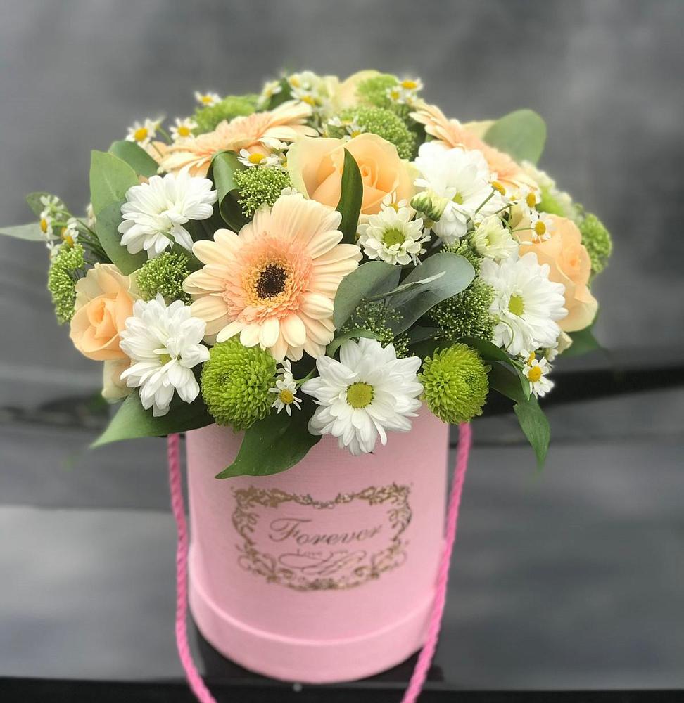 Цветочная композиция из Розы, Герберы и Хризантемы в шляпной коробке в Константиновке